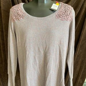 Denver Hayes // Violet Long Sleeve Top